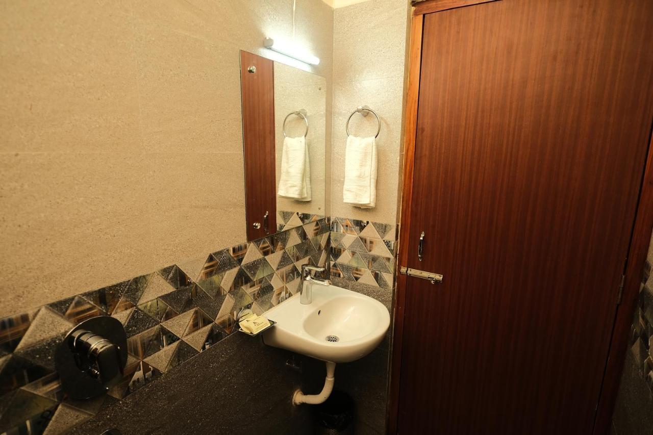 Hotel Ariees Grand Port Blair Exterior foto
